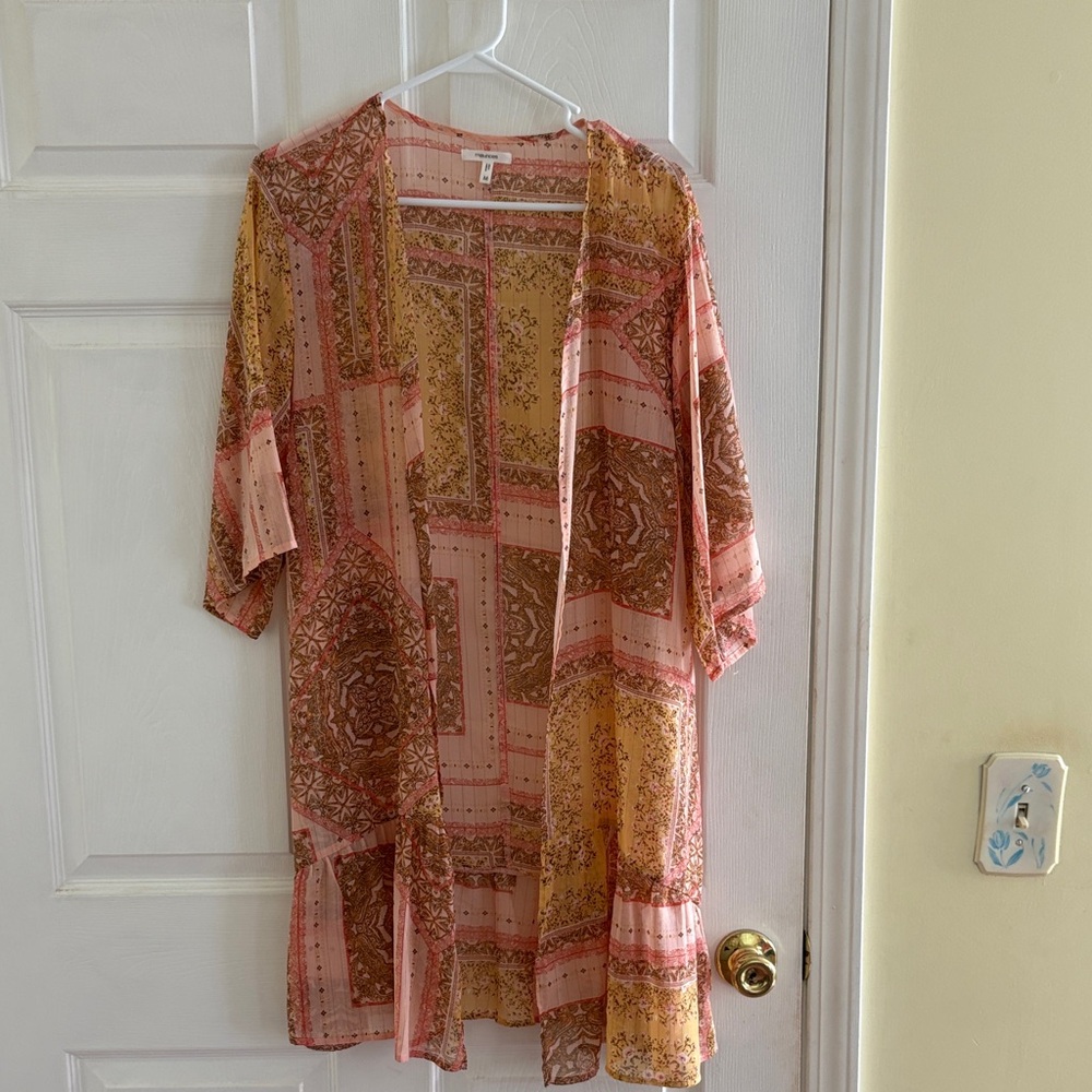 Maurice’s Kimono. size medium peach color